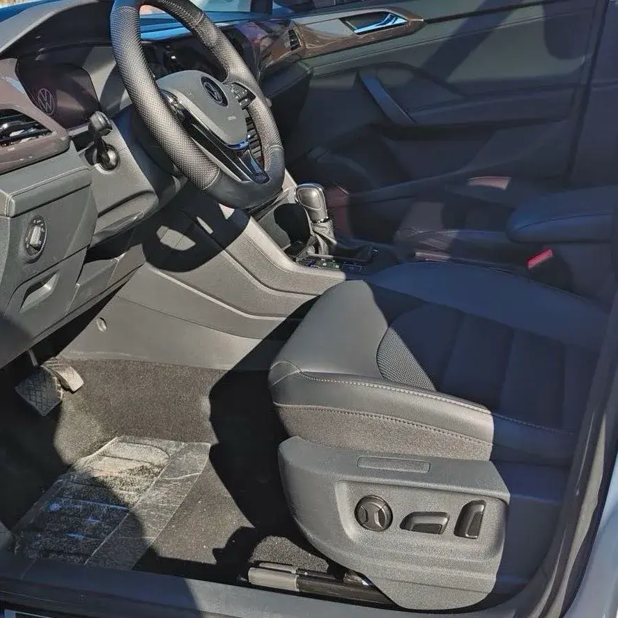 2021 VOLKSWAGEN THARU thumbnail 4