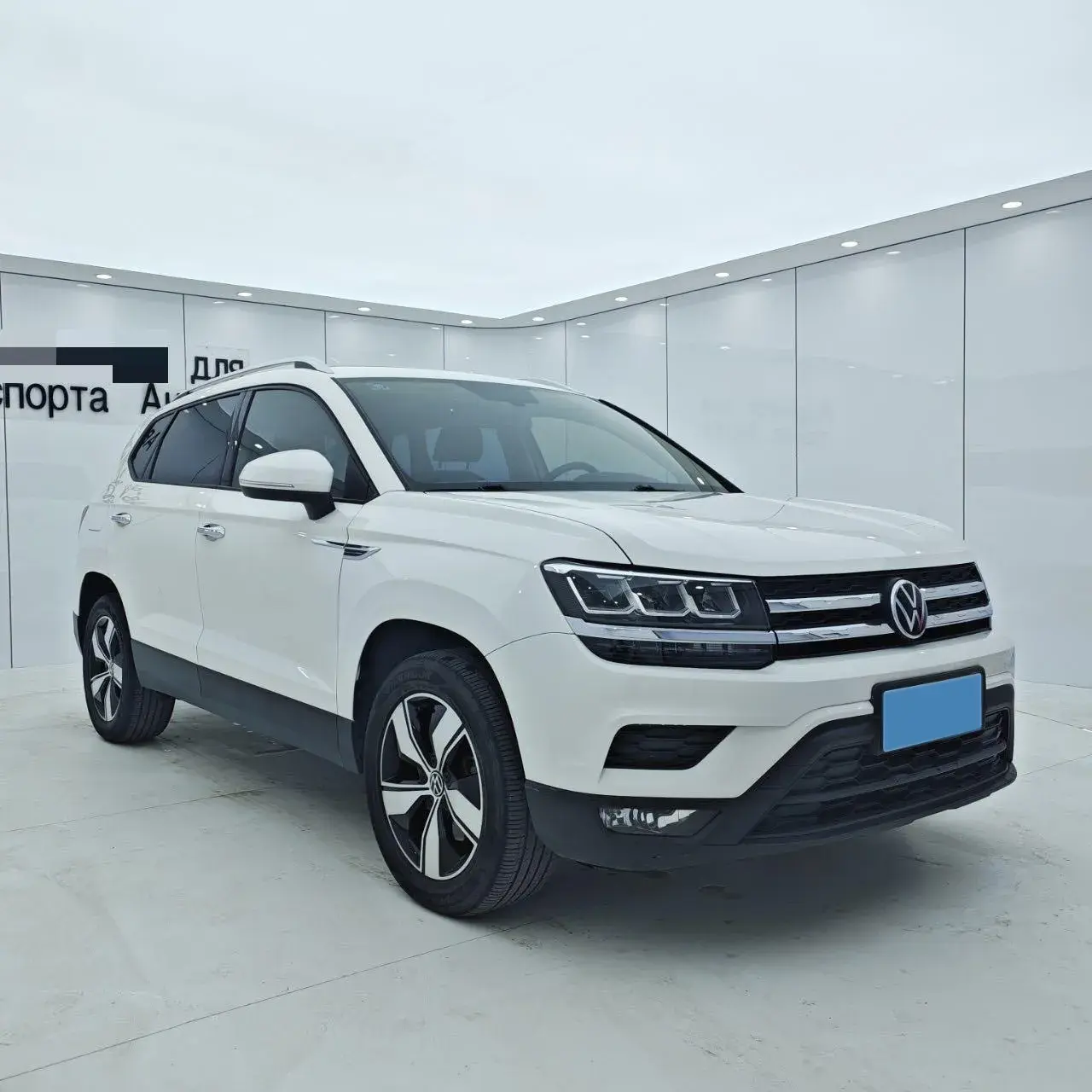 2021 VOLKSWAGEN THARU thumbnail 3