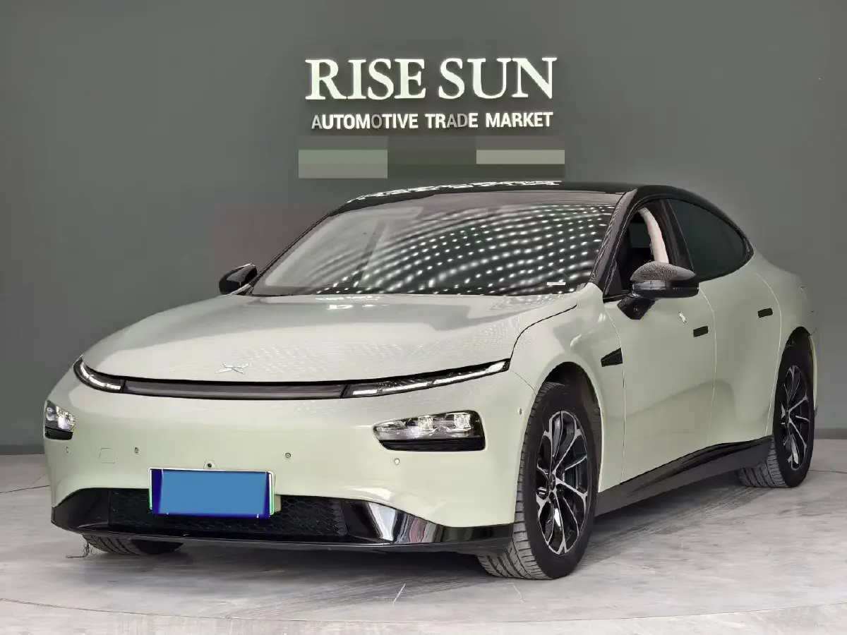 2022 Xpeng P7 BEV 77.9KWH