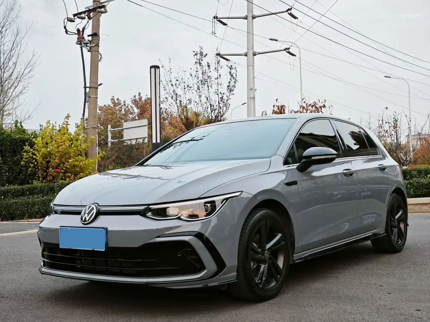 2021 VOLKSWAGEN GOLF view 1