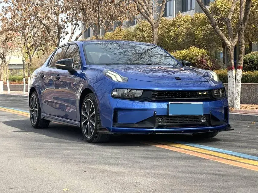 2020 LYNK&CO 03 thumbnail 3