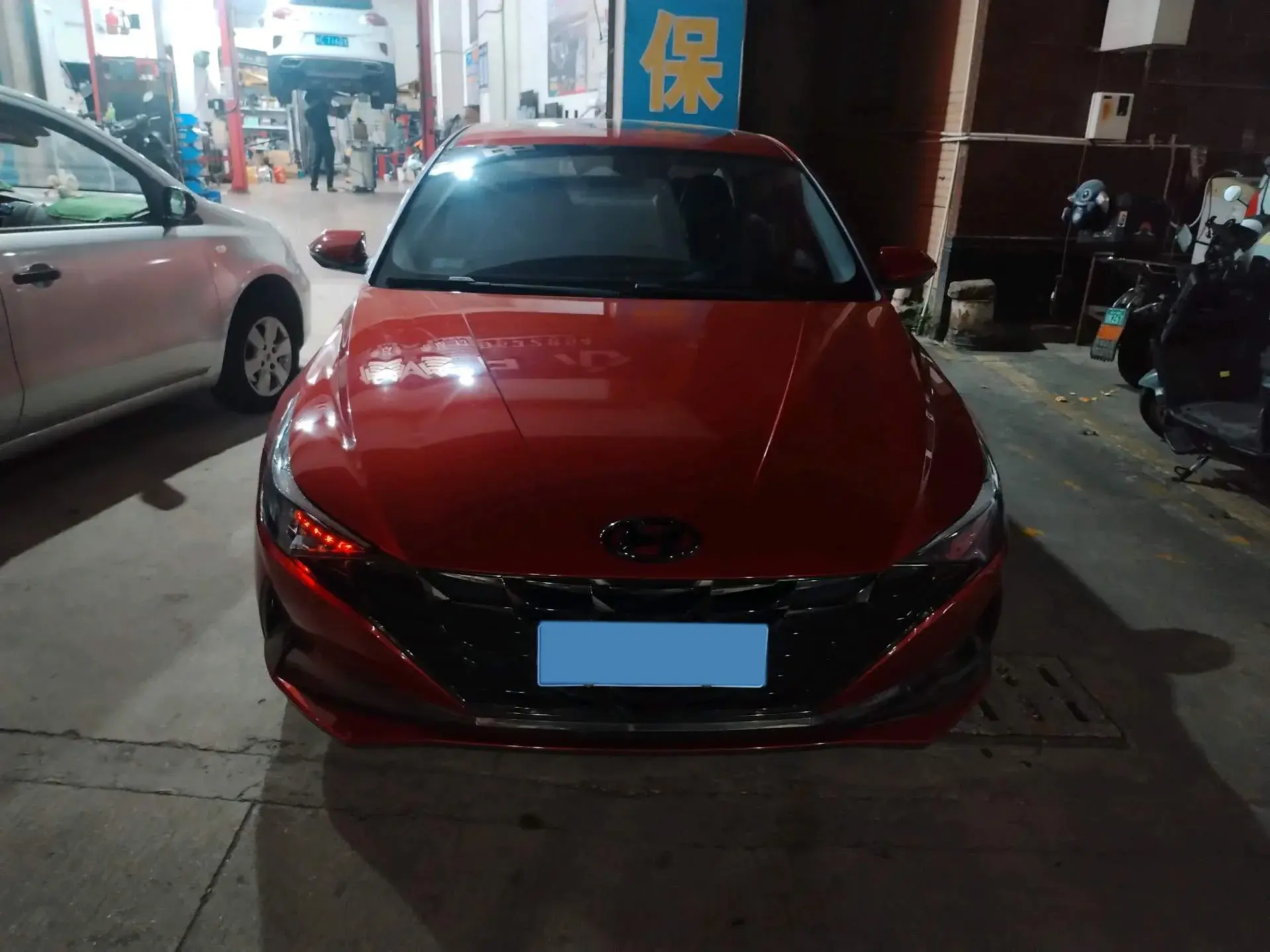 2021 HYUNDAI ELANTRA thumbnail 3