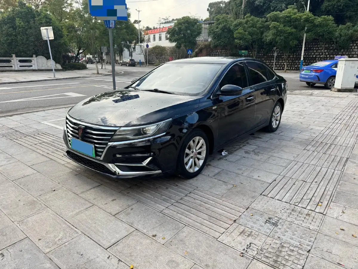 2017 Roewe i6 1.0T 125HP L3 2AT PHEV