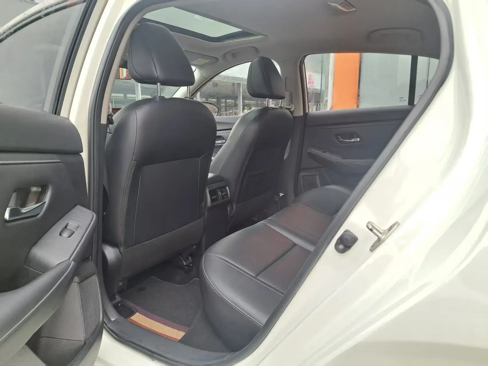 2020 NISSAN SYLPHY thumbnail 4