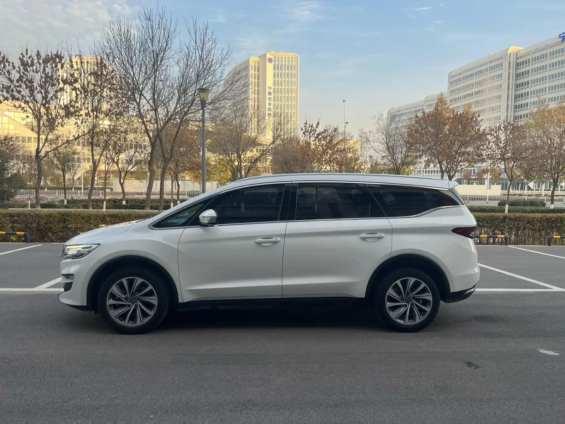 2019 GEELY JIAJI thumbnail 4