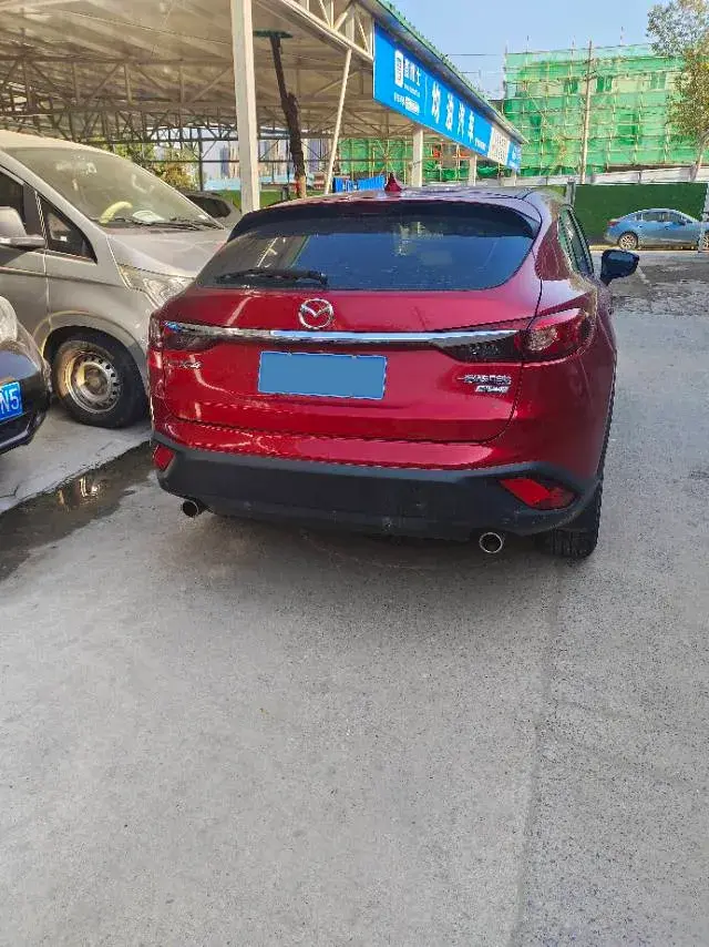 2018 MAZDA CX-4 thumbnail 4