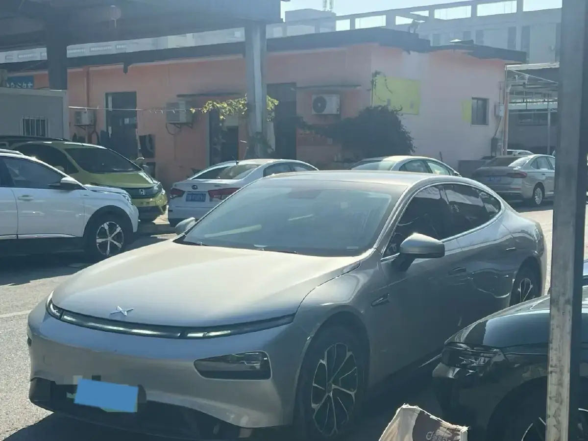 2022 Xpeng P7 BEV 70.8KWH