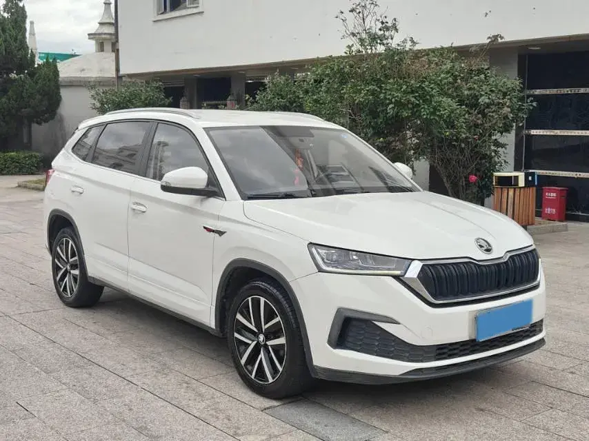 2020 SKODA KAMIQ thumbnail 3