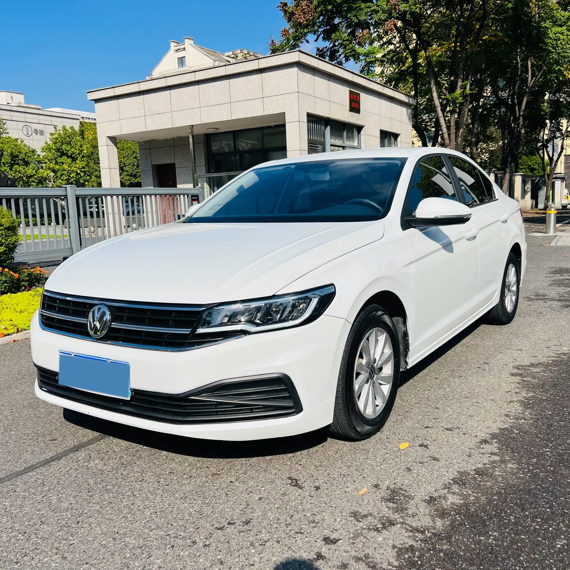 2021 VOLKSWAGEN BORA view 1