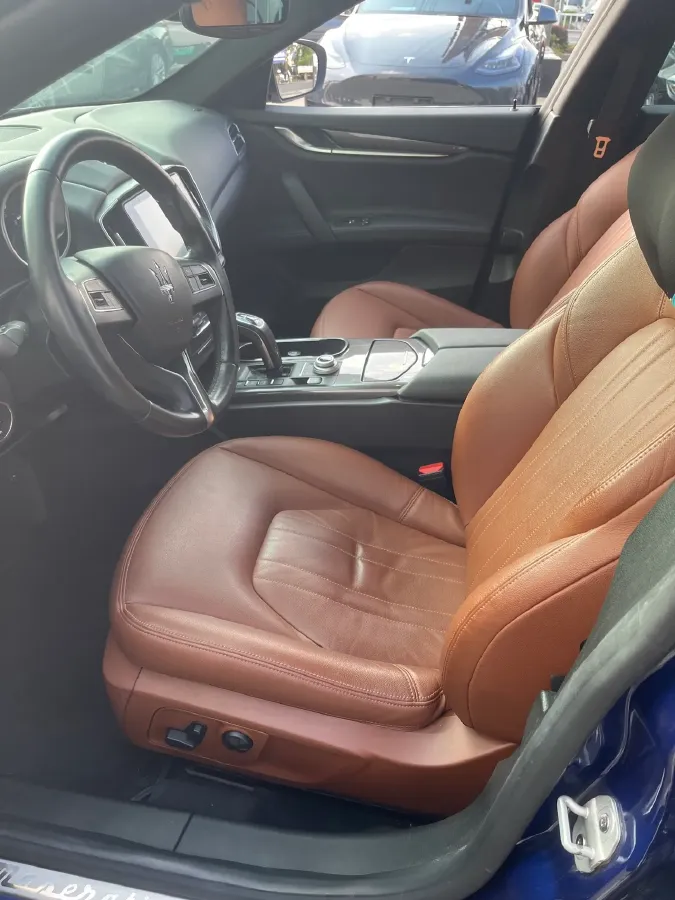 2019 Maserati Ghibli 3.0T 350HP V6 8AT,autocango,china used car exporter,china ev exporter,chinese used car exporter,chinese used ev exporter