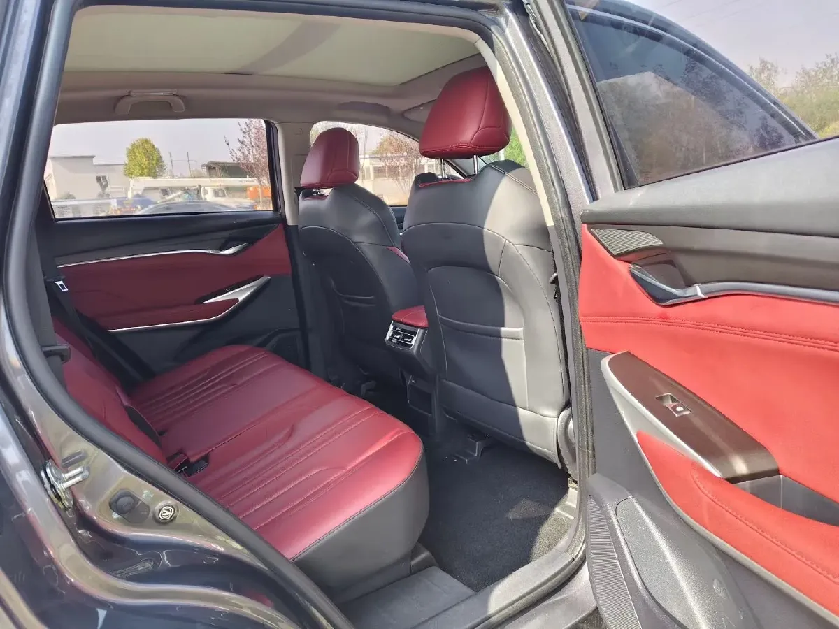 2020 ChangAn CS75 Plus 1.5T 178HP L4 6AT,autocango,china used car exporter,china ev exporter,chinese used car exporter,chinese used ev exporter