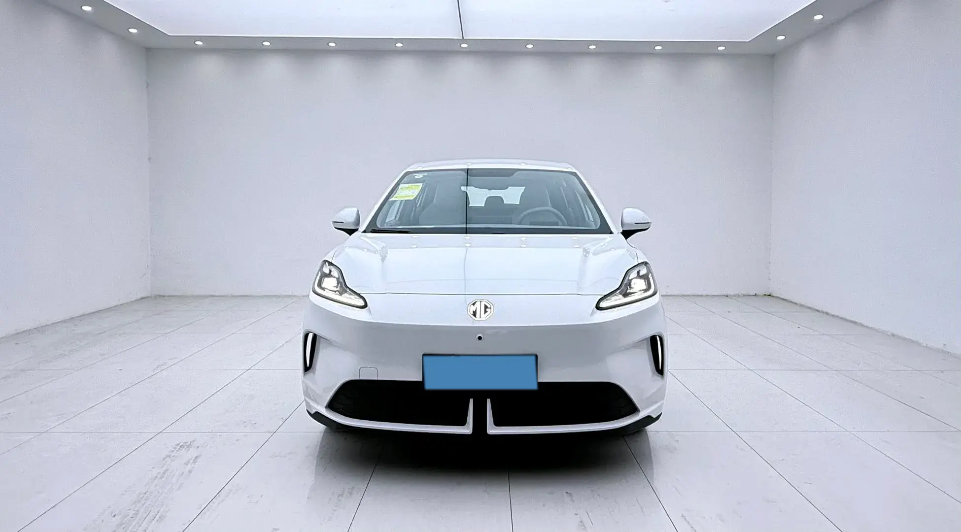 2023 MG MG4 thumbnail 2