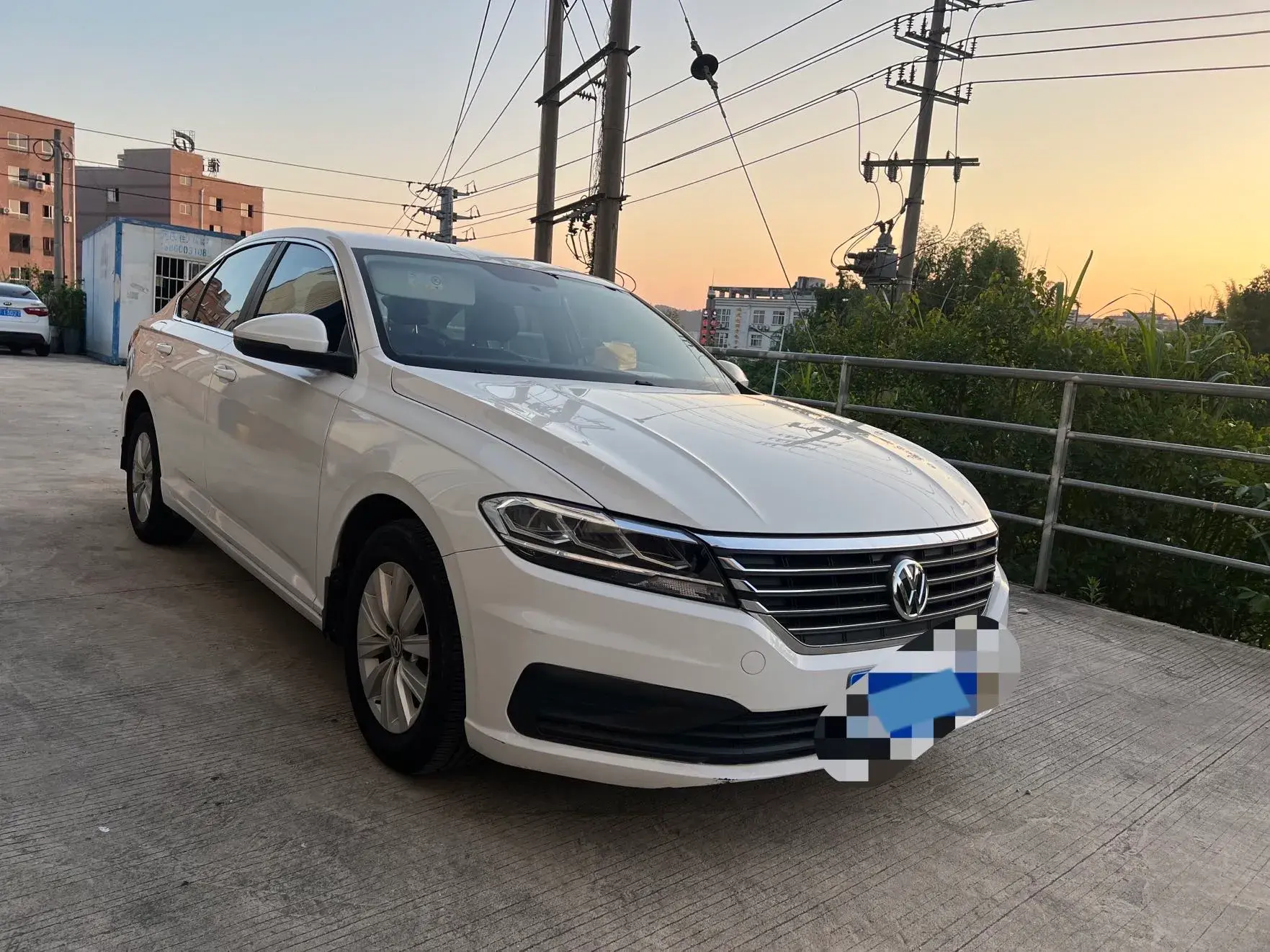 2018 VOLKSWAGEN LAVIDA thumbnail 3