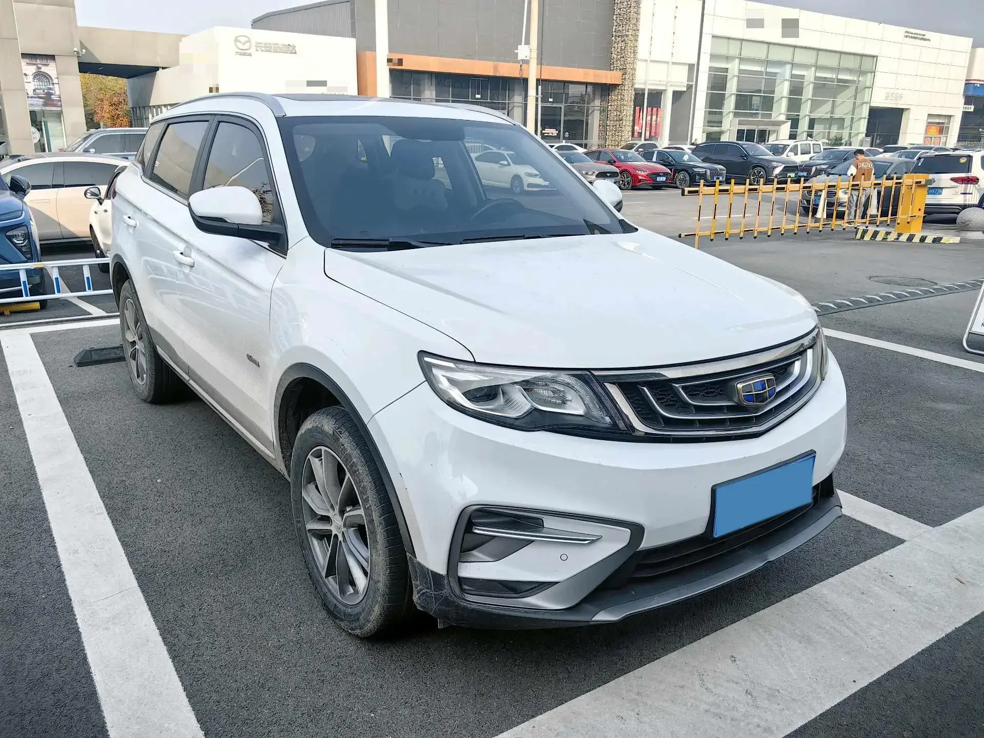 2020 GEELY AZKARRA thumbnail 3