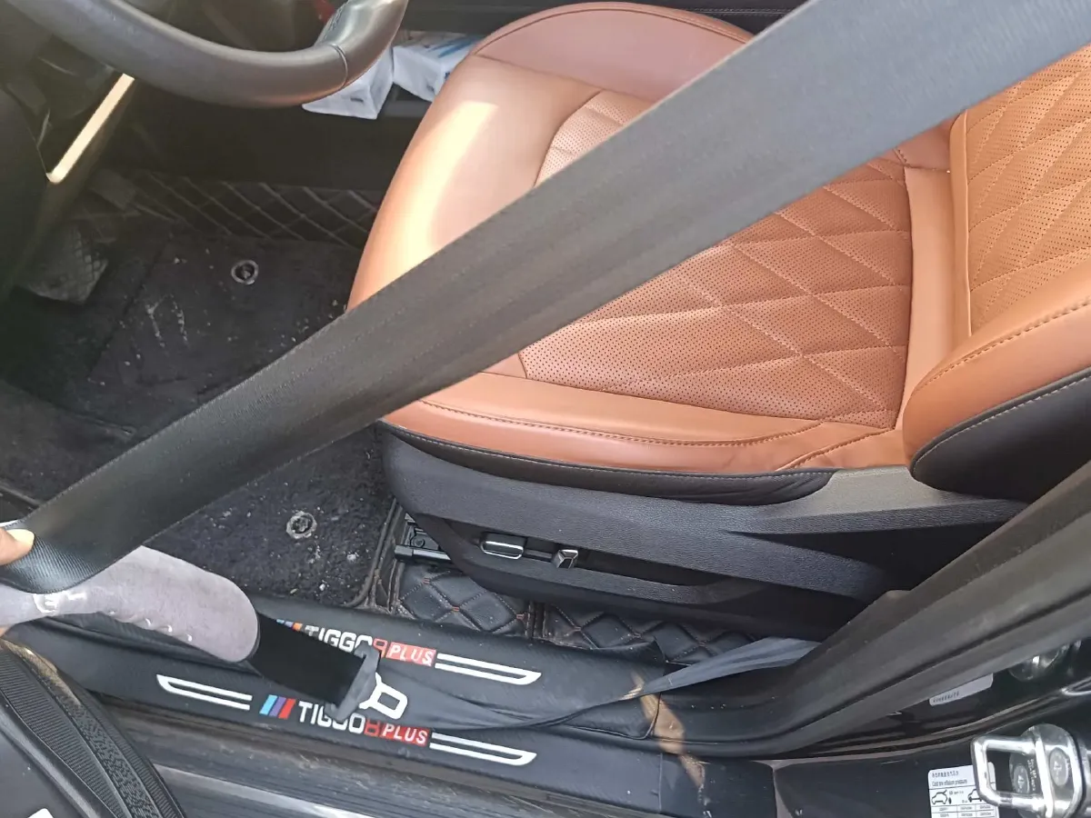 2022 Chery Tiggo 8 Plus 2.0T 254HP L4 7DCT,autocango,china used car exporter,china ev exporter,chinese used car exporter,chinese used ev exporter