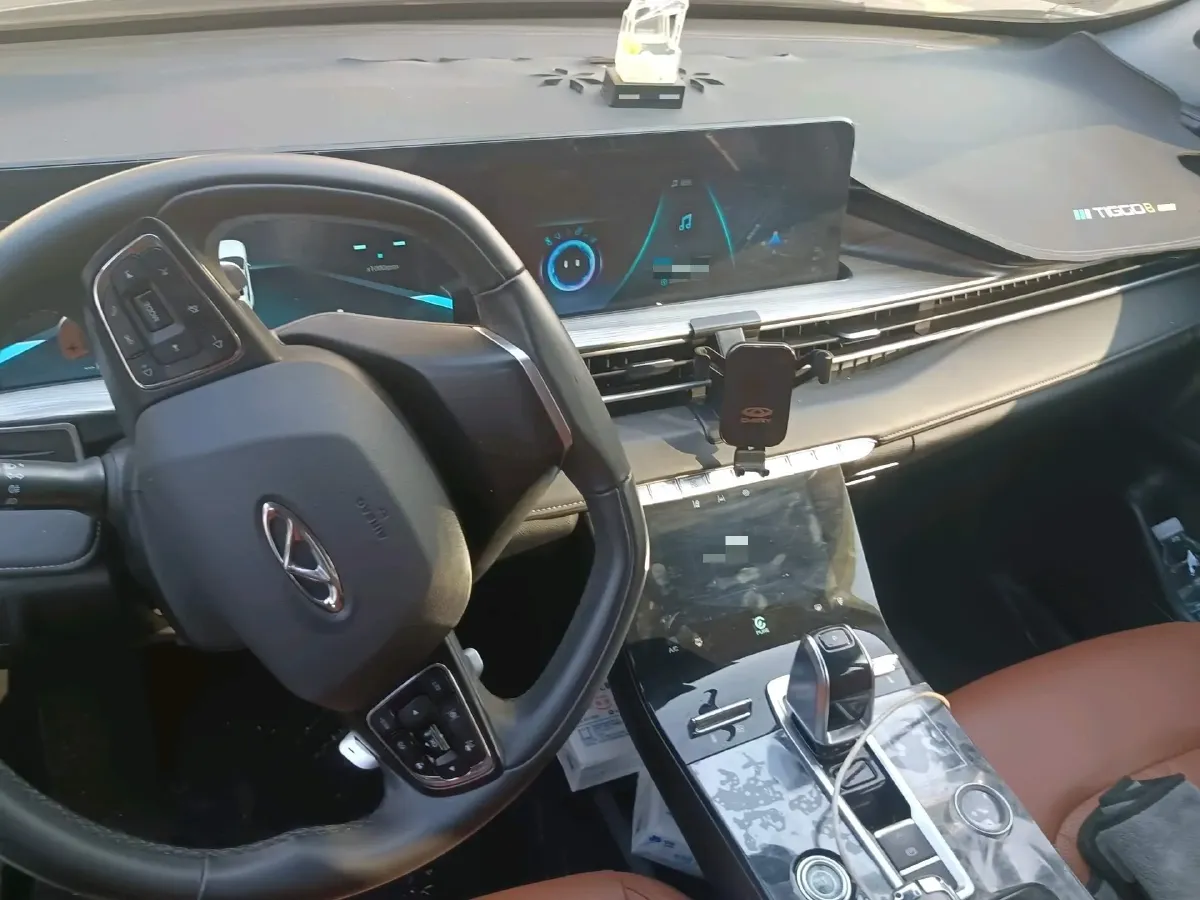 2022 Chery Tiggo 8 Plus 2.0T 254HP L4 7DCT,autocango,china used car exporter,china ev exporter,chinese used car exporter,chinese used ev exporter