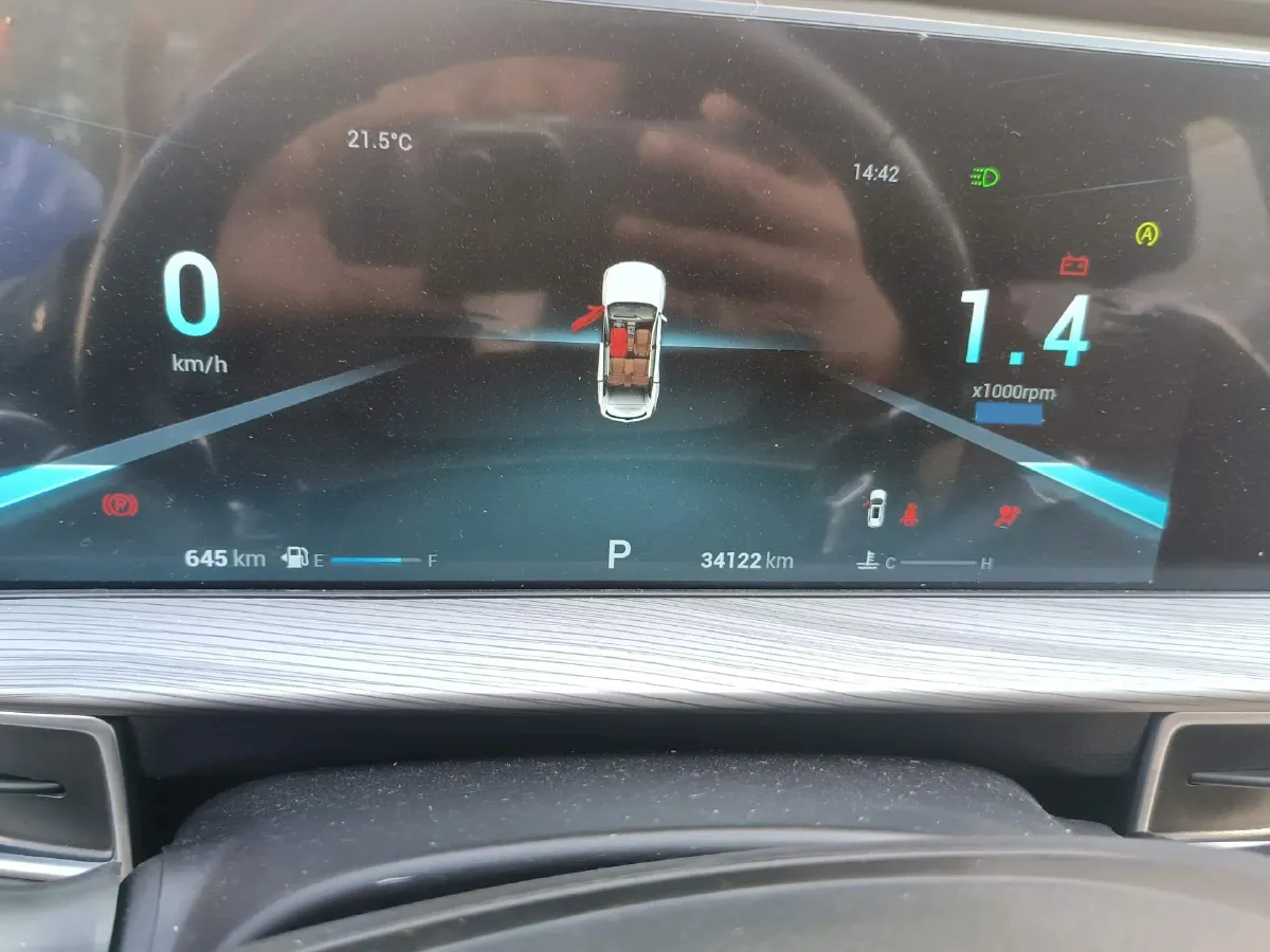 2022 Chery Tiggo 8 Plus 2.0T 254HP L4 7DCT,autocango,china used car exporter,china ev exporter,chinese used car exporter,chinese used ev exporter