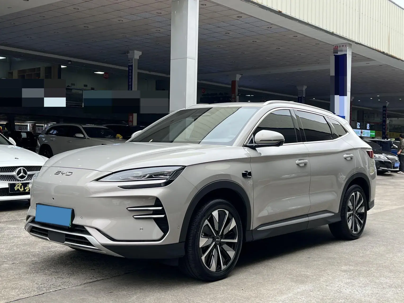 2025 BYD SONG view 1