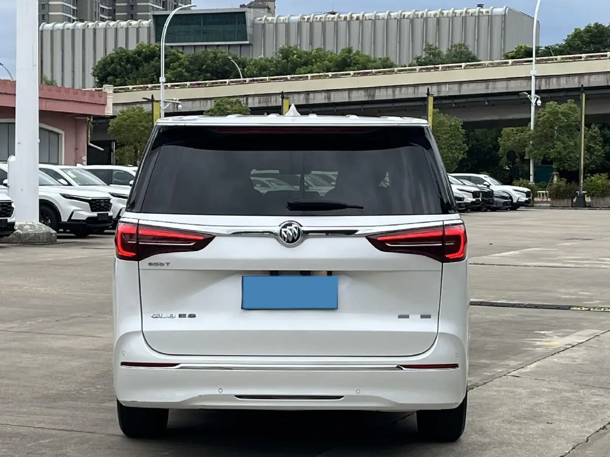 2021 Buick GL8 2.0T 237HP L4 9AT,autocango,china used car exporter,china ev exporter,chinese used car exporter,chinese used ev exporter