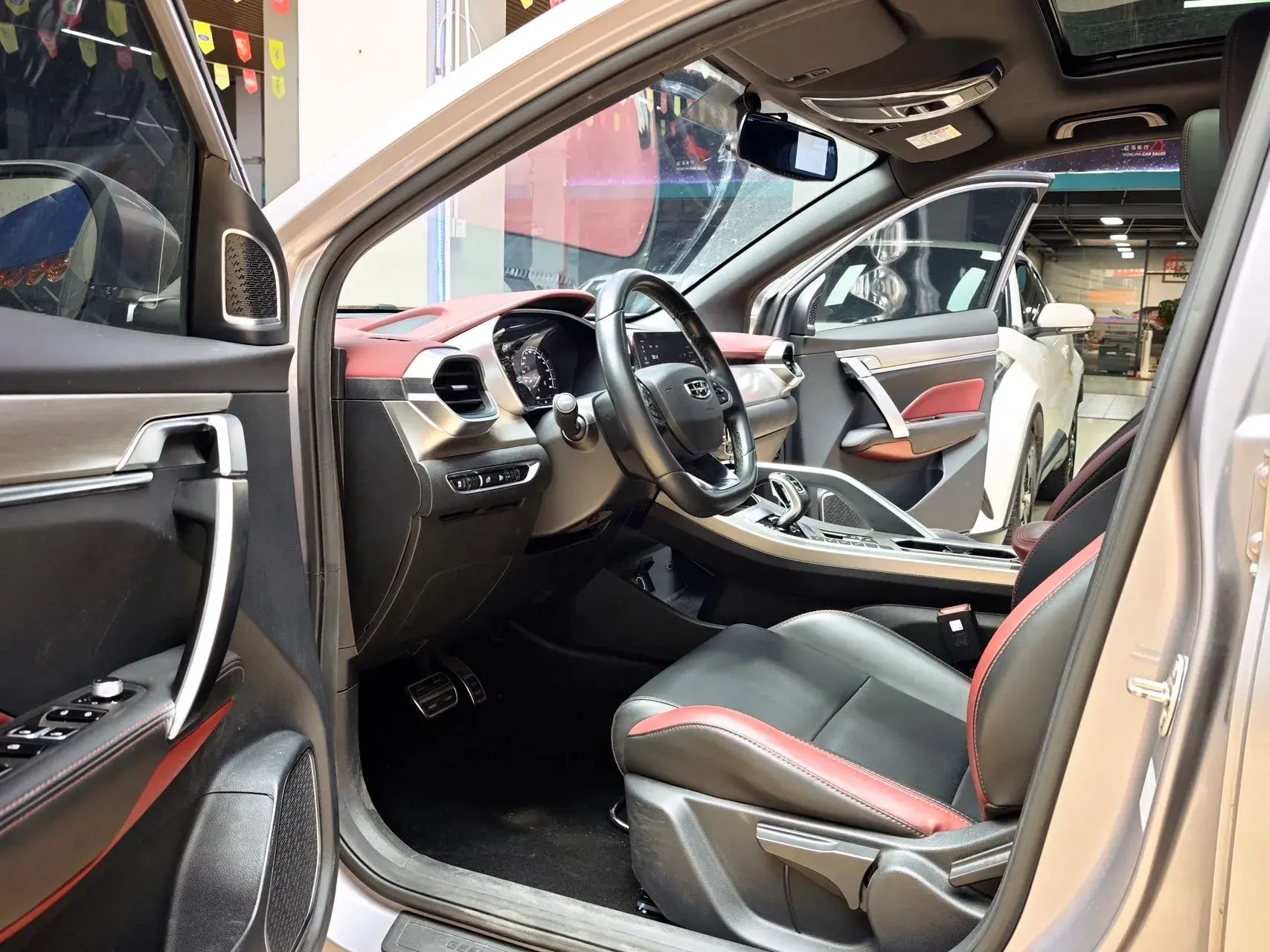 2020 GEELY COOLRAY thumbnail 3