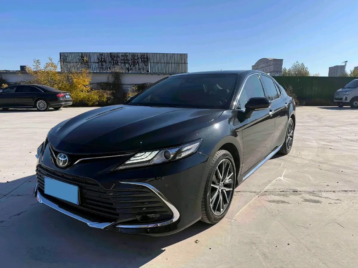 2023 Toyota Camry 2.5L 207HP L4 8AT