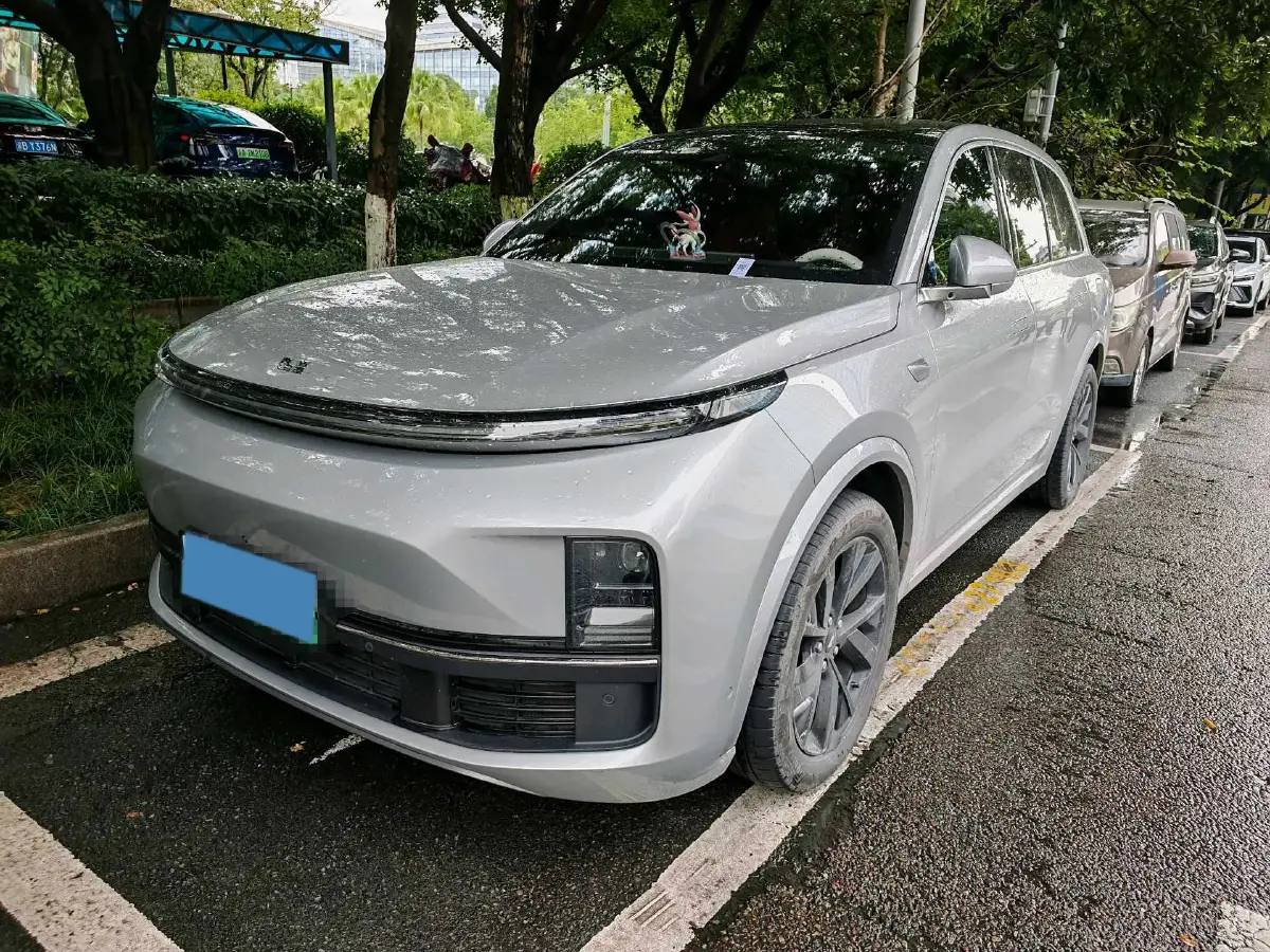 2023 Li L8 Range Extended 154HP REEV 40.9KWH 2023 Li L8 Range Extended 154HP REEV 40.9KWH