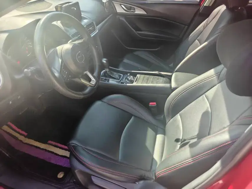 2017 MAZDA 3 thumbnail 4