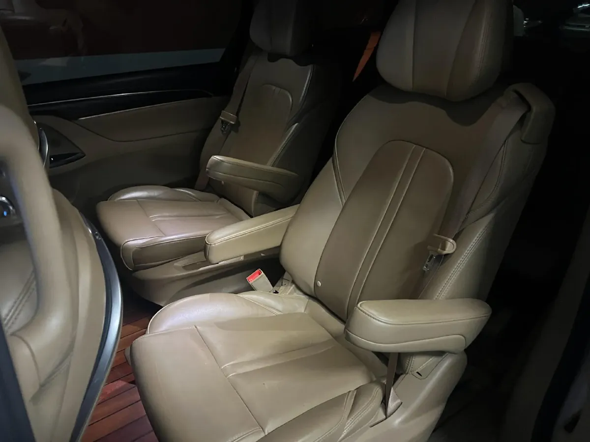 2020 Buick GL8 2.0T 237HP L4 9AT,autocango,china used car exporter,china ev exporter,chinese used car exporter,chinese used ev exporter