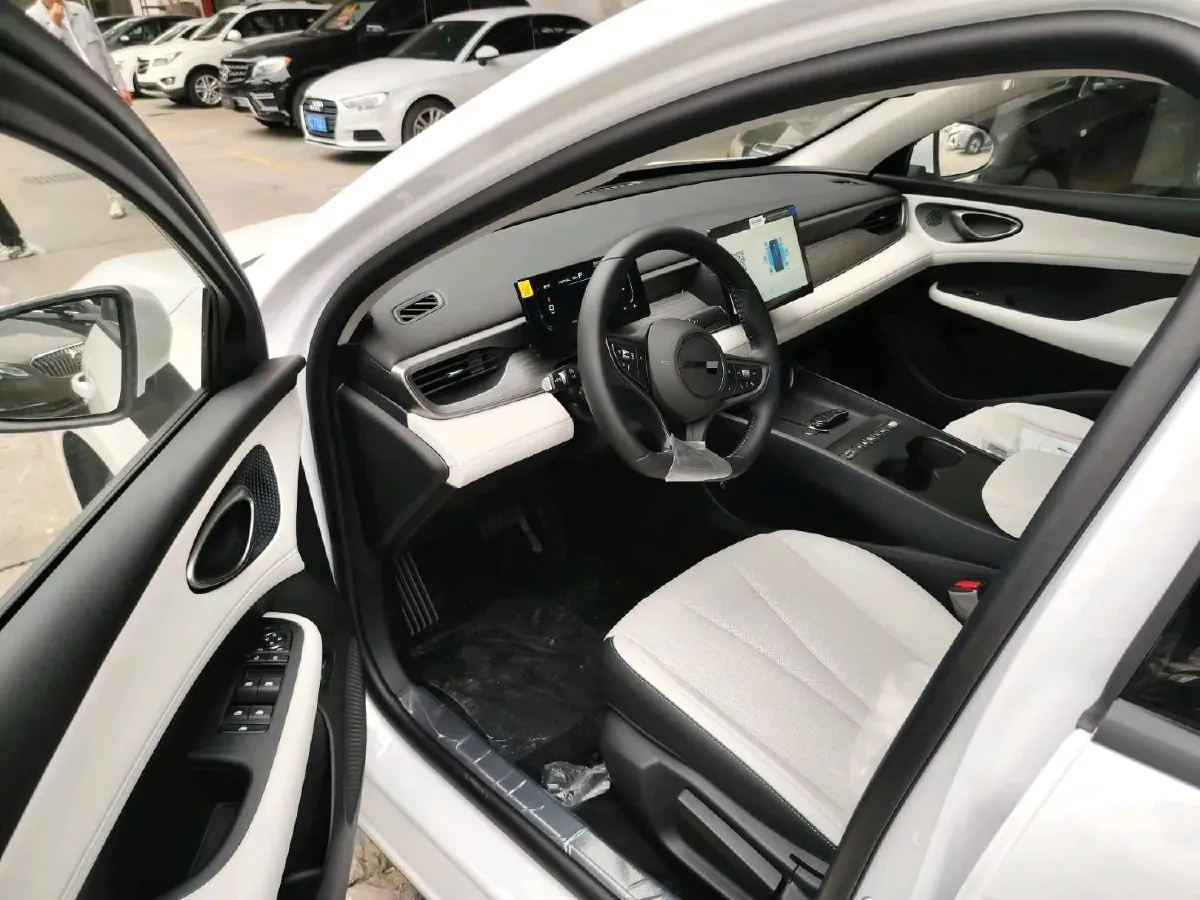 2026 BYD Seal05 DM-i 1.5L 101HP L4 E-CVT PHEV,autocango,china used car exporter,china ev exporter,chinese used car exporter,chinese used ev exporter