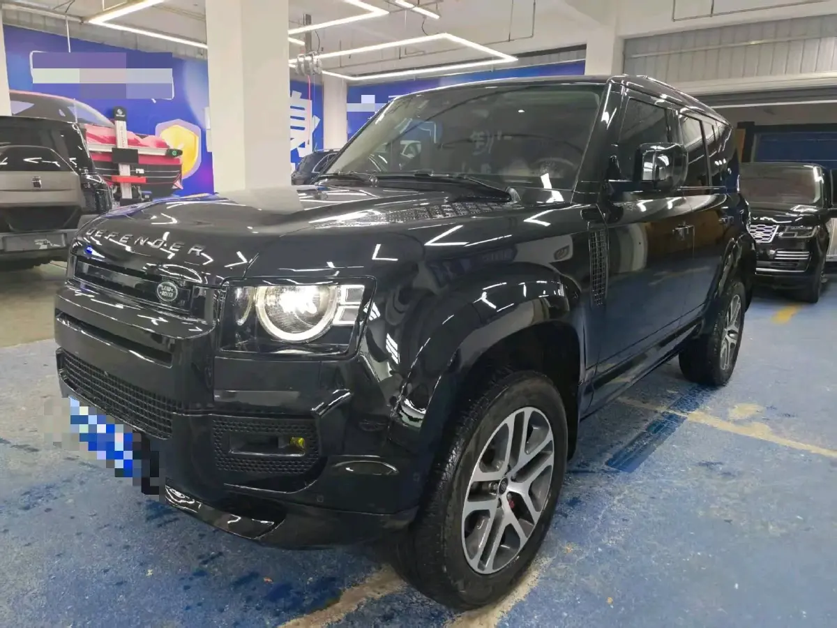2024 Land Rover Defender 3.0T 400HP L6 8AT