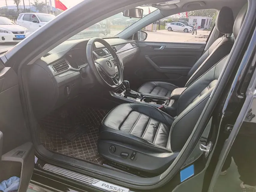 2017 Volkswagen Passat 1.8T 180HP L4 7DCT,autocango,china used car exporter,china ev exporter,chinese used car exporter,chinese used ev exporter