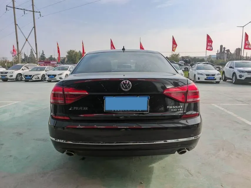 2017 Volkswagen Passat 1.8T 180HP L4 7DCT,autocango,china used car exporter,china ev exporter,chinese used car exporter,chinese used ev exporter
