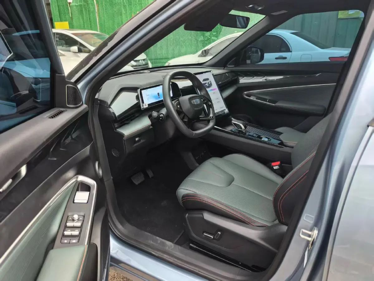 2023 Geely Azkarra 1.5T 181HP L4 7DCT,autocango,china used car exporter,china ev exporter,chinese used car exporter,chinese used ev exporter