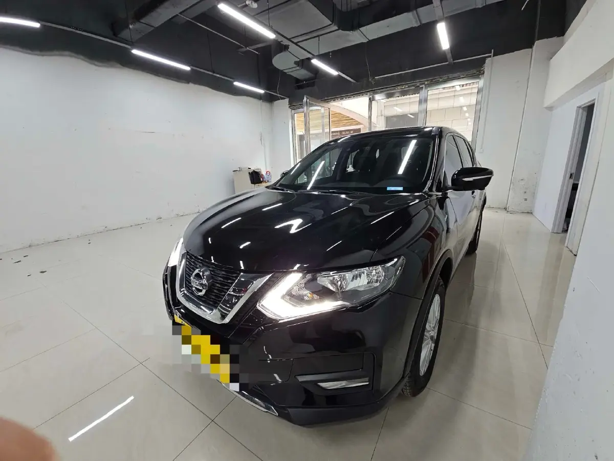 2023 Nissan X-Trail 2.0L 151HP L4 CVT