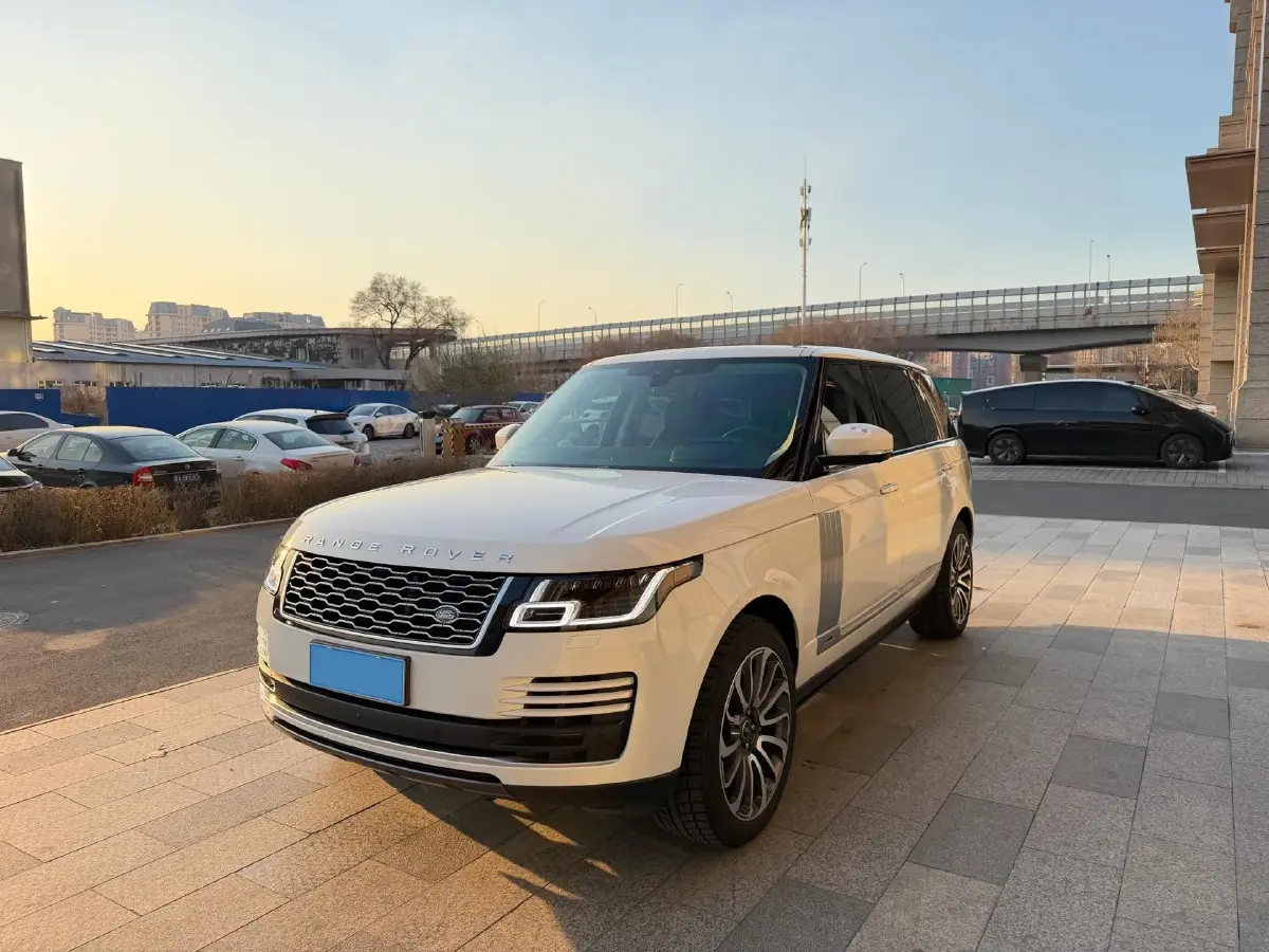 2020 Land Rover Range Rover 3.0T 400HP L6 8AT