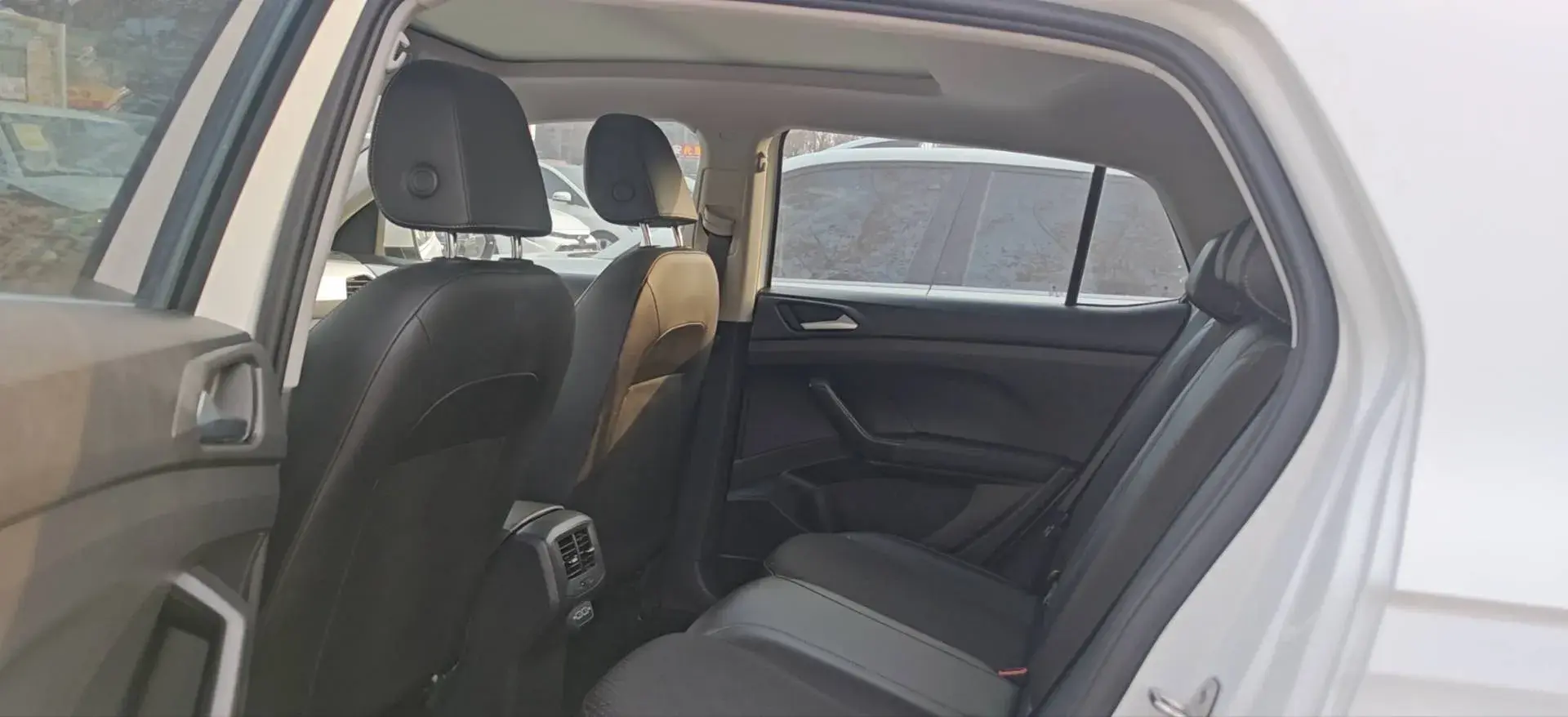 2023 VOLKSWAGEN TACQUA thumbnail 4