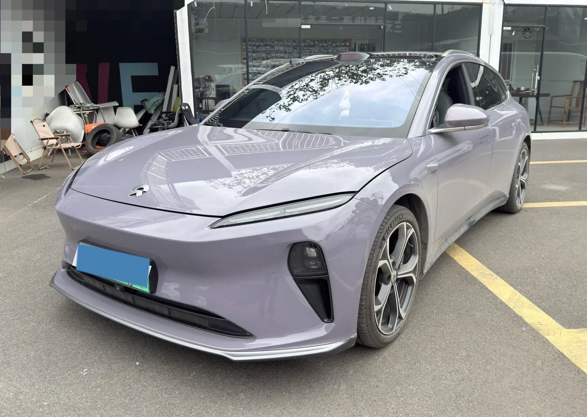 2023 NIO ET5T view 1