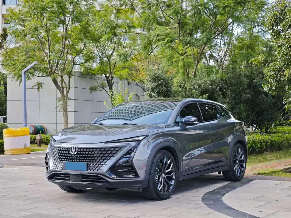 2022 ChangAn UNI-T 2.0T 233HP L4 8AT,autocango,china used car exporter,china ev exporter,chinese used car exporter,chinese used ev exporter