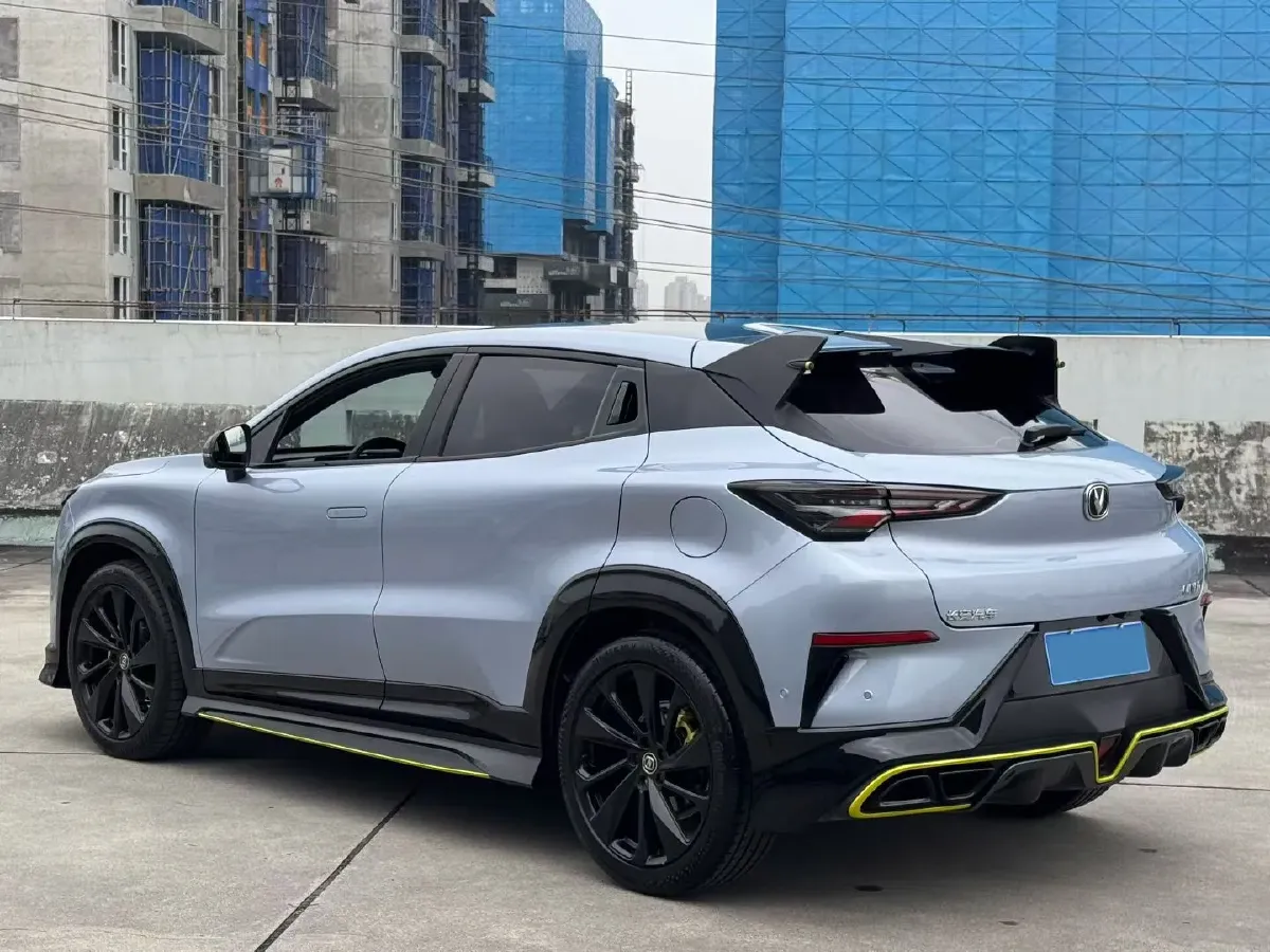 2022 ChangAn UNI-T 1.5T 188HP L4 7DCT,autocango,china used car exporter,china ev exporter,chinese used car exporter,chinese used ev exporter