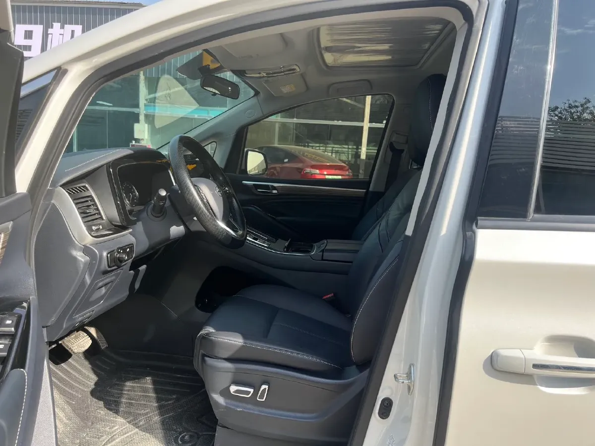 2023 GAC Trumpchi M8 2.0T 252HP L4 8AT,autocango,china used car exporter,china ev exporter,chinese used car exporter,chinese used ev exporter