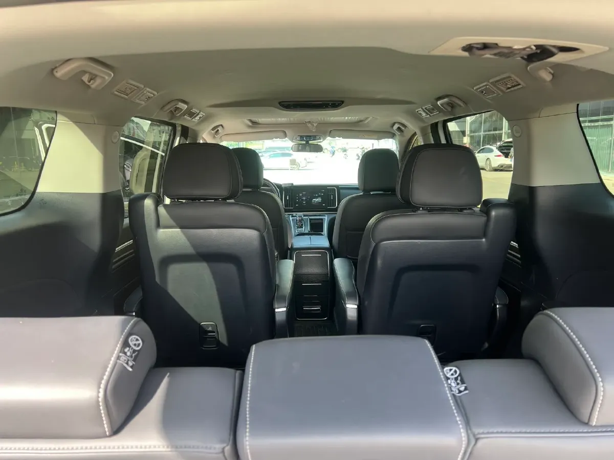 2023 GAC Trumpchi M8 2.0T 252HP L4 8AT,autocango,china used car exporter,china ev exporter,chinese used car exporter,chinese used ev exporter