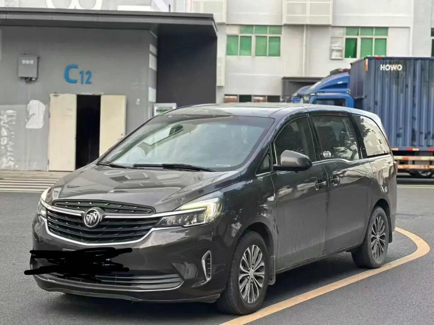 2022 BUICK GL8 view 1