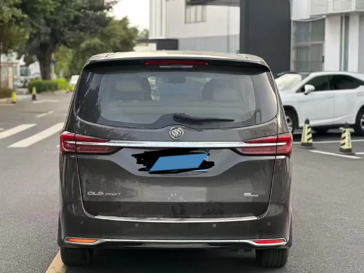 2022 Buick GL8 2.0T 237HP L4 9AT,autocango,china used car exporter,china ev exporter,chinese used car exporter,chinese used ev exporter