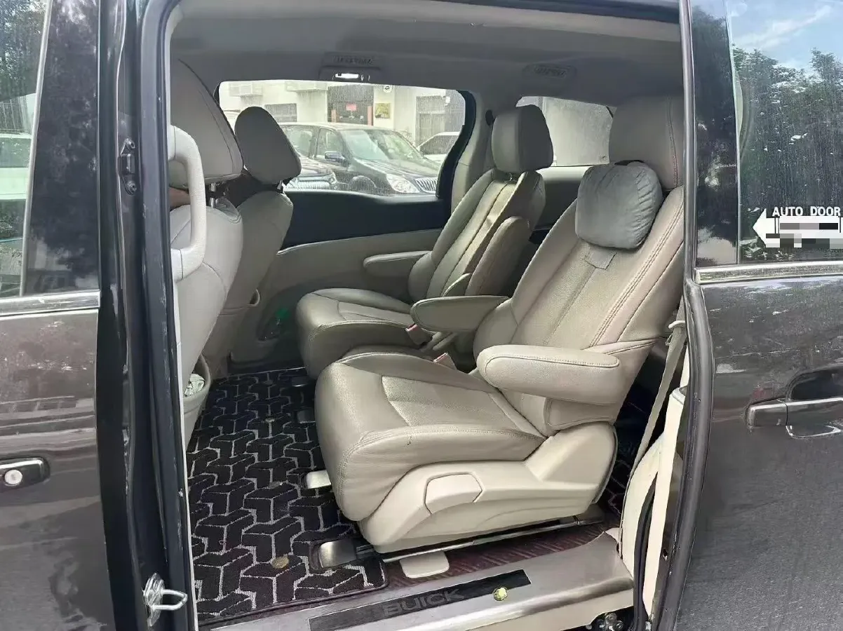 2022 Buick GL8 2.0T 237HP L4 9AT,autocango,china used car exporter,china ev exporter,chinese used car exporter,chinese used ev exporter
