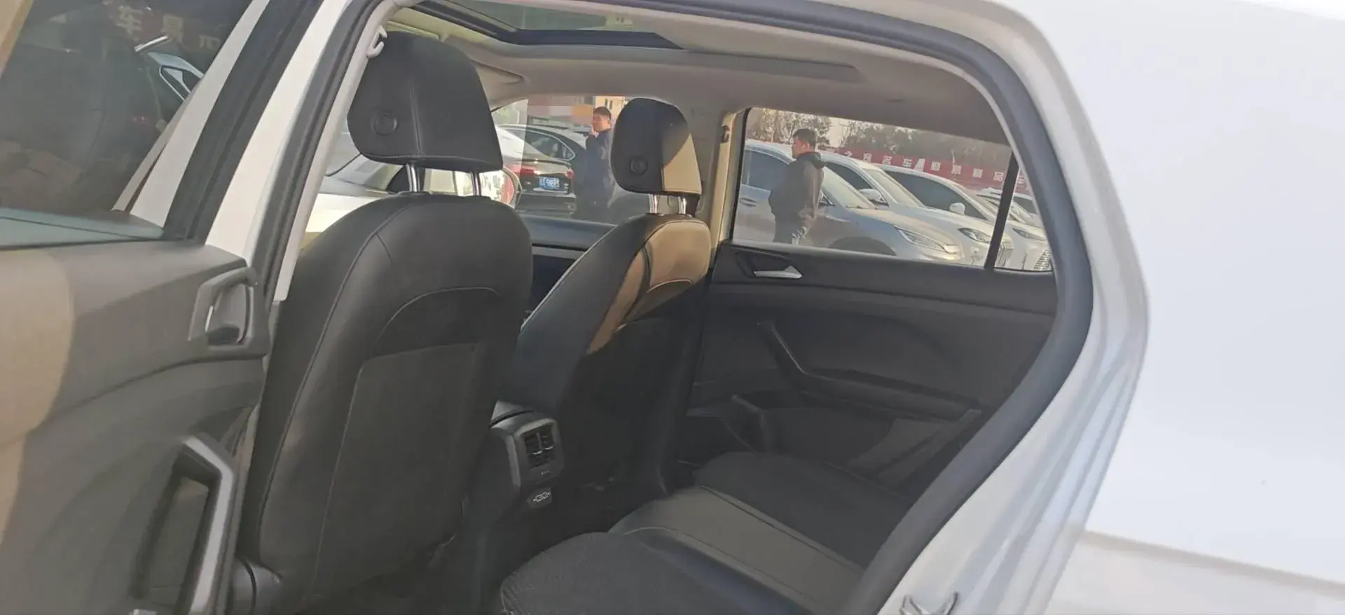 2023 VOLKSWAGEN TACQUA thumbnail 4