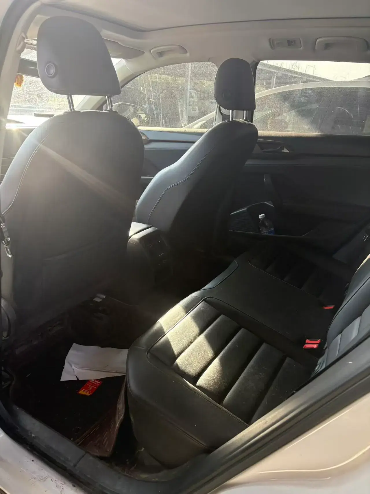 2021 VOLKSWAGEN THARU thumbnail 2