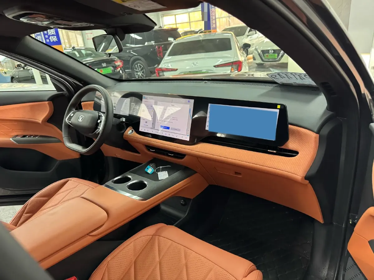 2025 ChangAn CS75 Plus 2.0T 233HP L4 8AT,autocango,china used car exporter,china ev exporter,chinese used car exporter,chinese used ev exporter