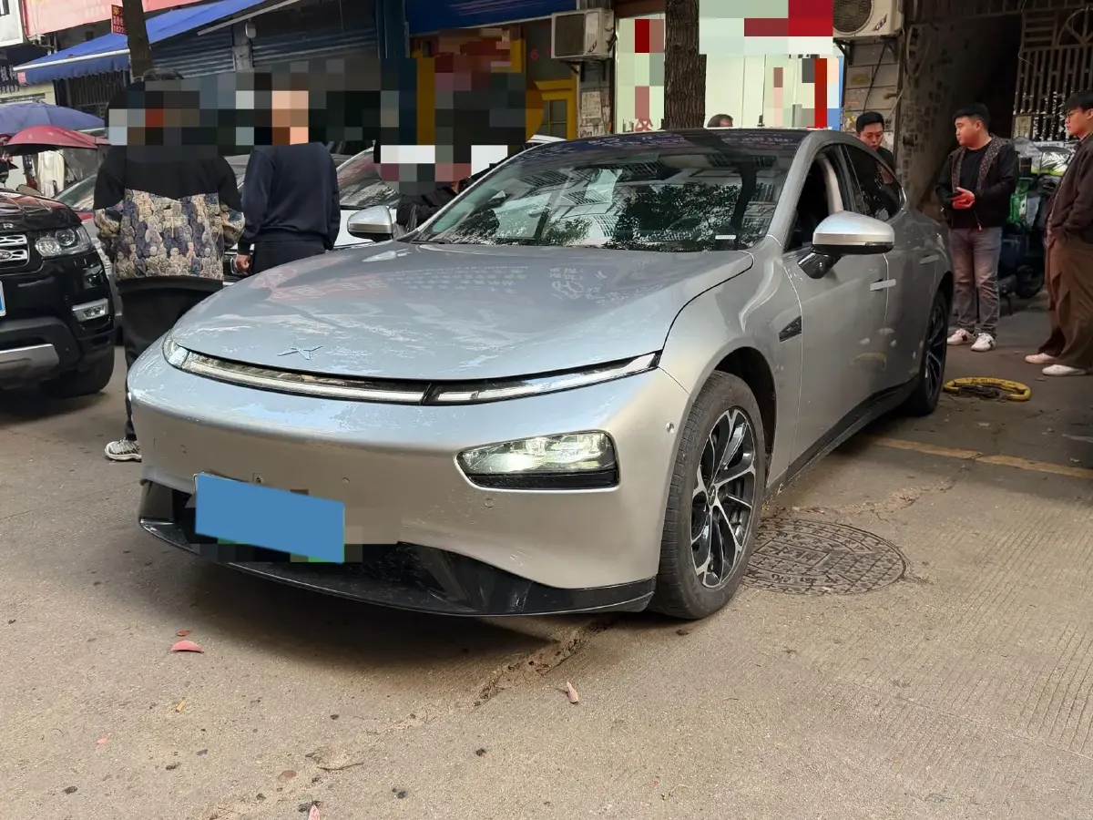 2022 Xpeng P7 BEV 77.9KWH