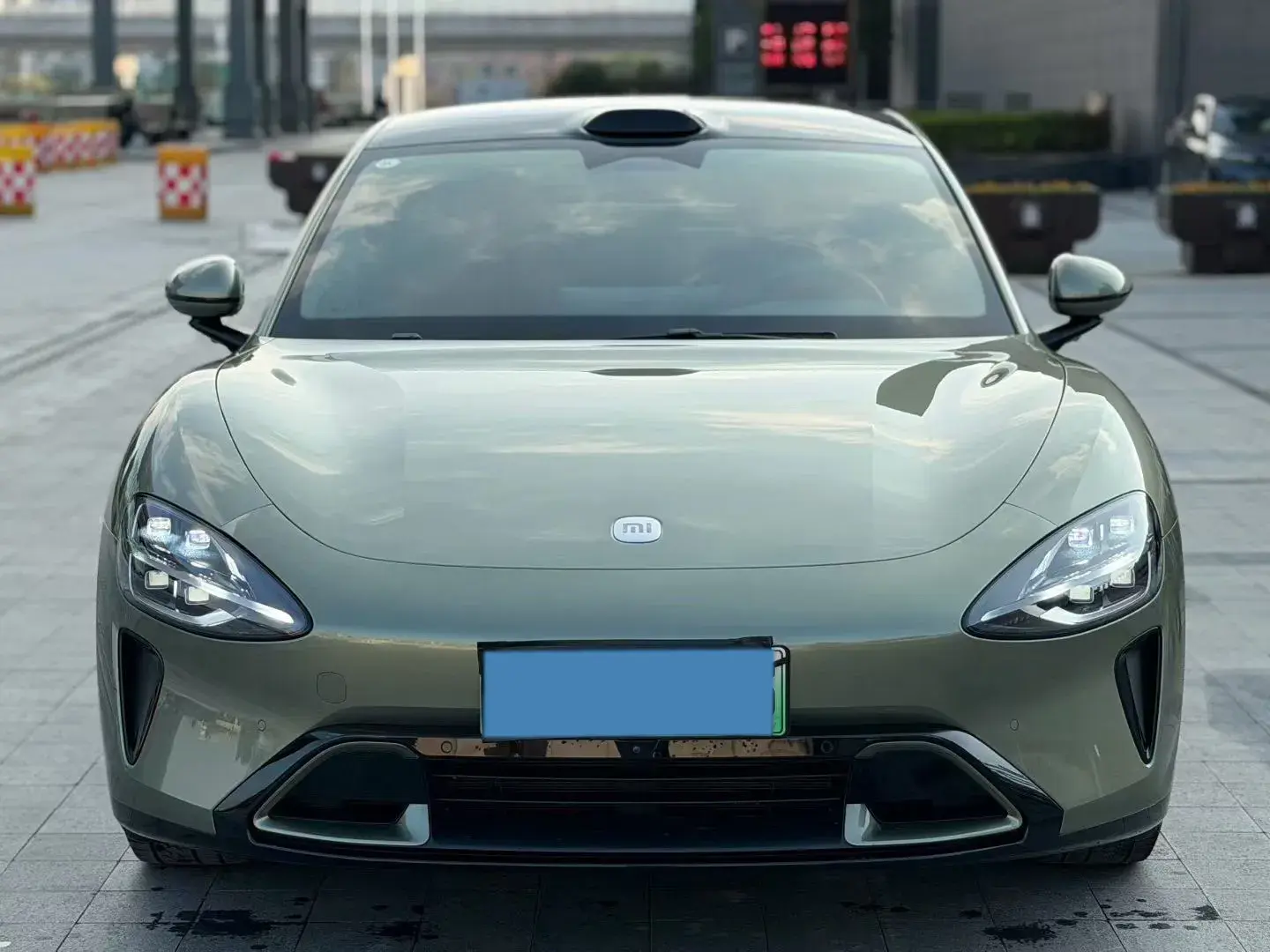 2024 MI SU7 thumbnail 2