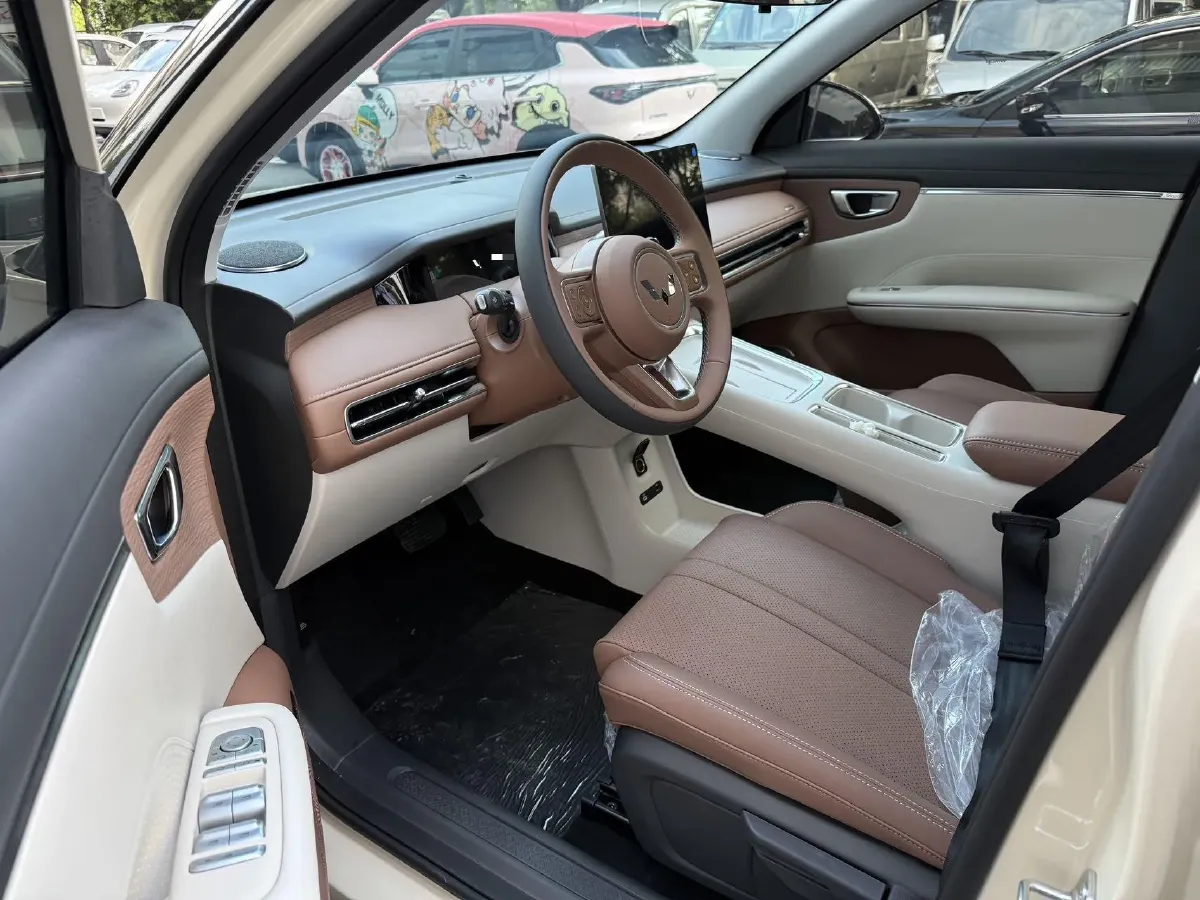 2025 WuLing BinGuo S BEV,autocango,china used car exporter,china ev exporter,chinese used car exporter,chinese used ev exporter